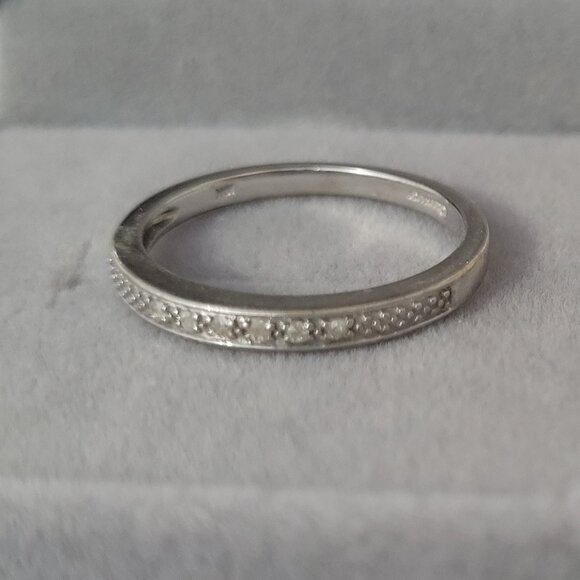 Diamond White Gold Wedding Band 10k Keepsake - Picture 16 of 16